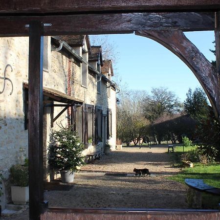 Le Clos Dormont Saint-Étienne-sous-Bailleul Exterior photo