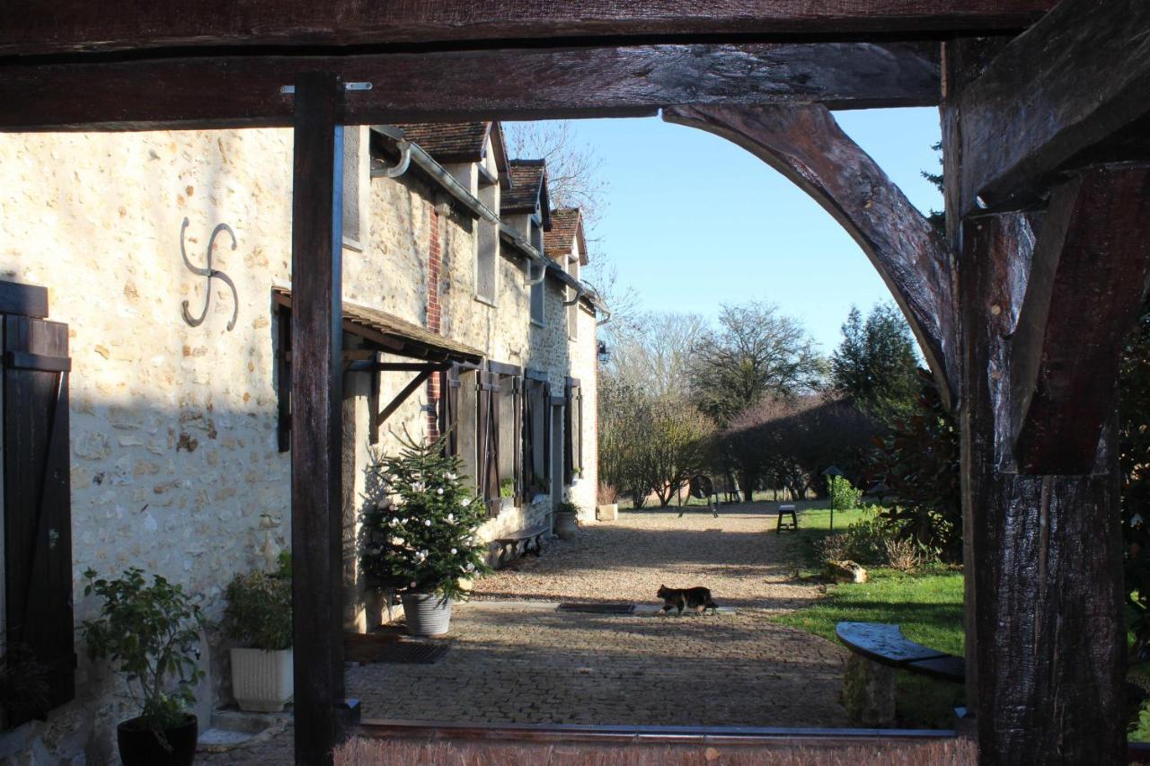 Le Clos Dormont Saint-Étienne-sous-Bailleul Exterior photo